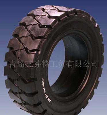 實(shí)芯輪胎與叉車胎3.00-15 特性、應(yīng)用與選購(gòu)指南